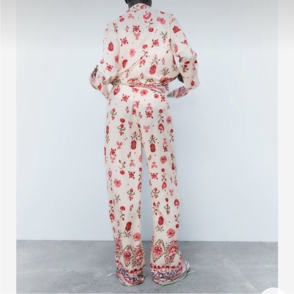 NWT ZARA Floral High Waist Flowy Pants Size M - Picture 2 of 7